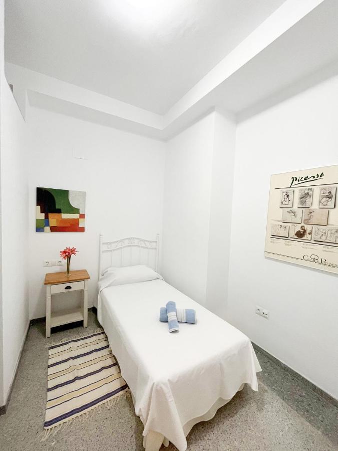 Amplio Apartamento En Av. Carlos Haya Málaga Buitenkant foto